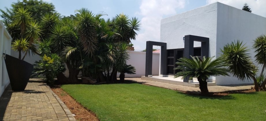 4 Bedroom Property for Sale in Oos Einde North West